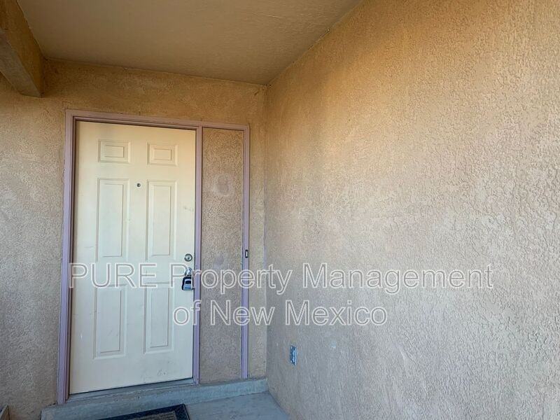4556 Platinum Dr Ne - Photo 4 of 23