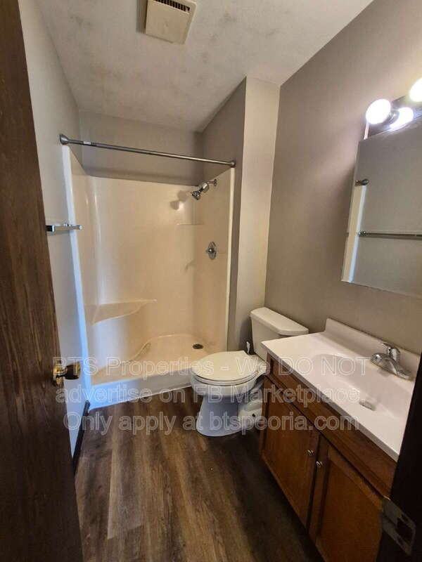 412 N Highland St #4 - Photo 7 of 16