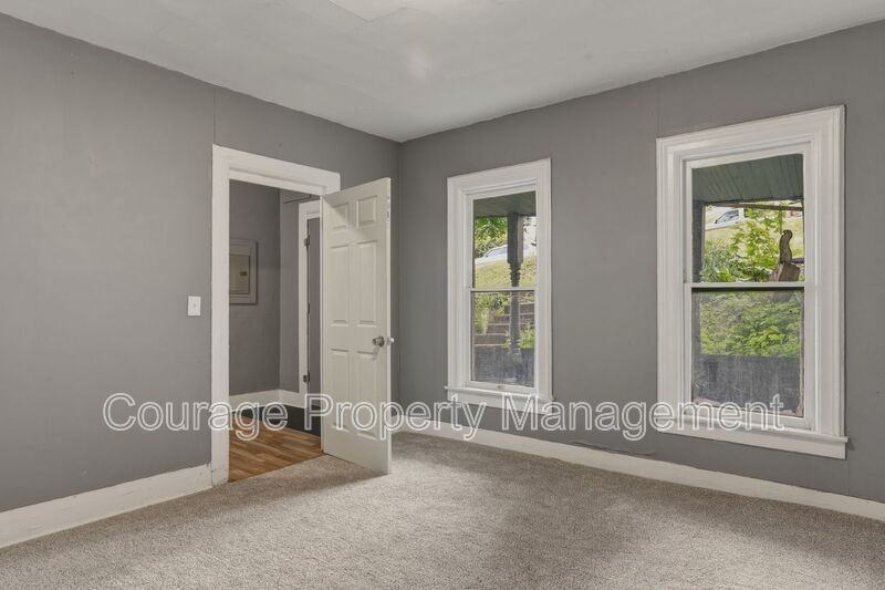 291 Sunset Dr #101 - Photo 5 of 17