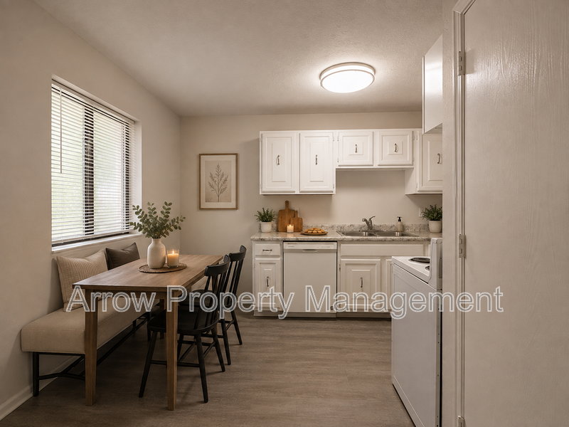 922 A St #5 - Photo 3 of 9