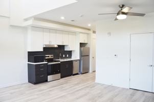 featured image of 716 Darling Ave