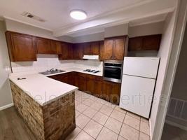 featured image of 203 N Rogers St #8