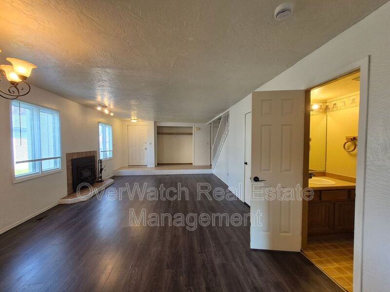 6872 Tamir Ave - Photo 2 of 23