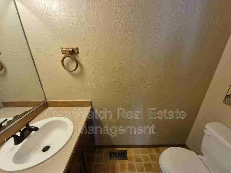 6872 Tamir Ave - Photo 3 of 23