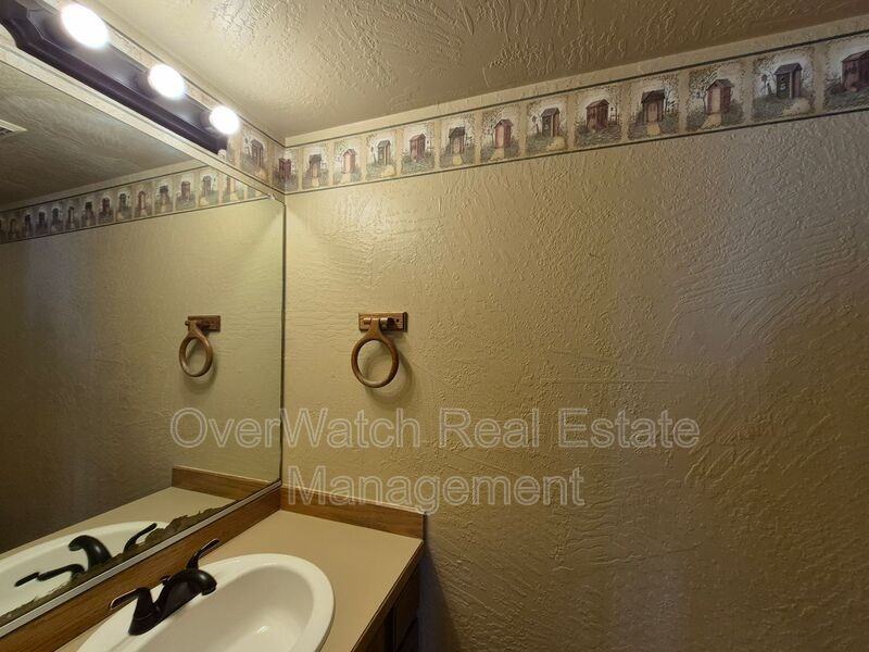 6872 Tamir Ave - Photo 4 of 23