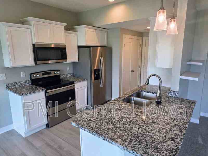 9643 Turnpoint Dr - Photo 3 of 31