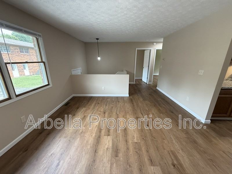 935 Kendrick Creek Rd #2 - Photo 4 of 19