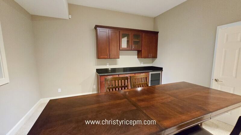11318 106th Ave Ne - Photo 7 of 35