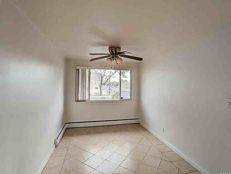 6020 Buffalo Ave - Photo 2 of 7