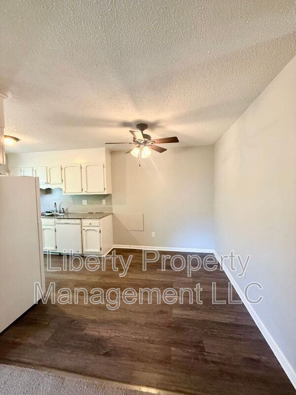 512 Nottingham Dr - Photo 4 of 14