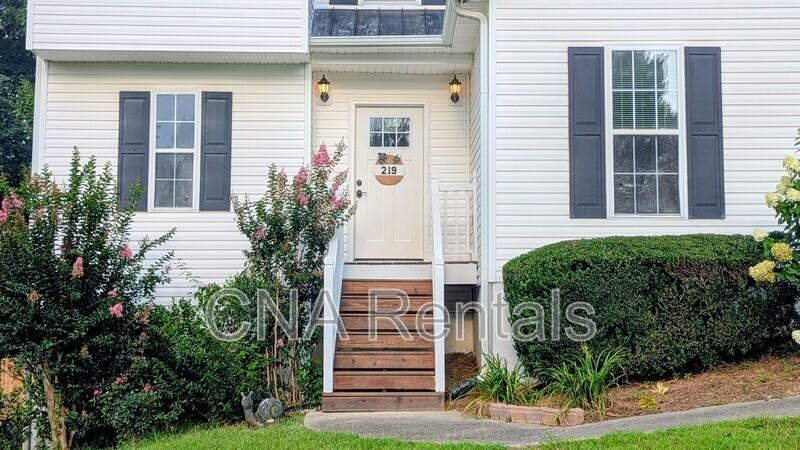 219 Toulouse St - Photo 2 of 48