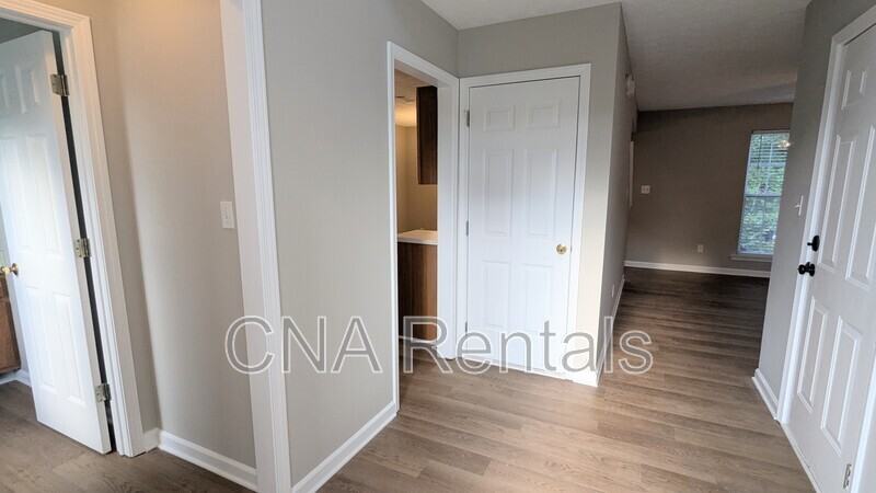 219 Toulouse St - Photo 4 of 48