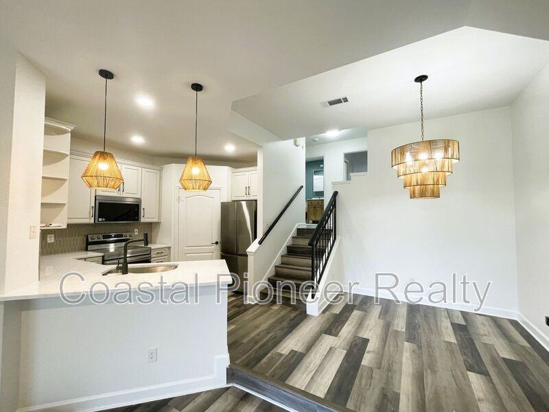614 Seascape Way - Photo 2 of 21