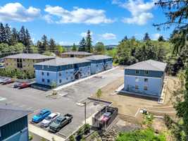 featured image of 1317 1313, 1315, 1317 SE Jetty Ave