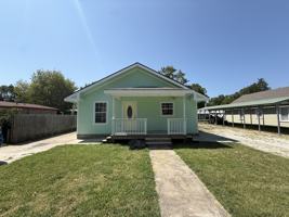 featured image of 607 E Broadway