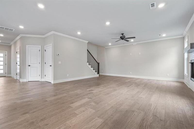 1605 S 23rd Pl - Photo 4 of 18