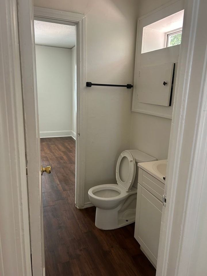 4 Prancer Ave - Photo 7 of 14