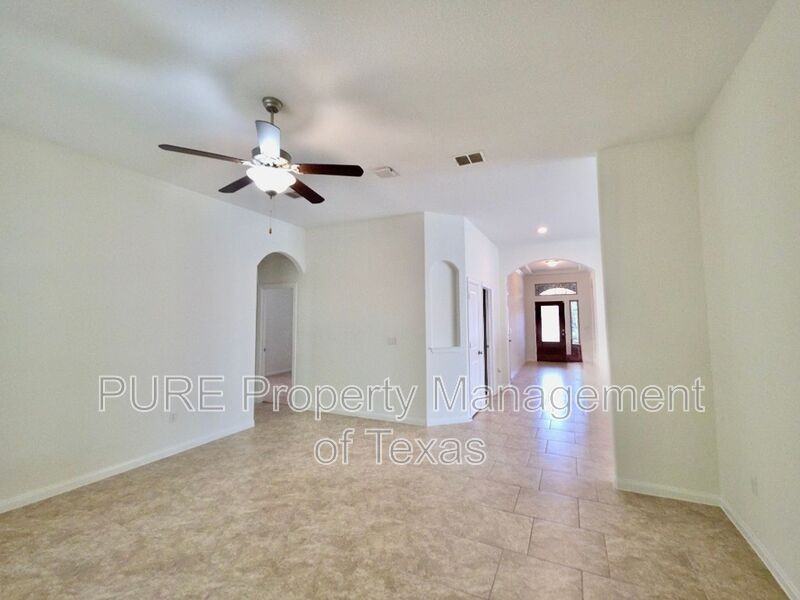 615 Linares Ln - Photo 3 of 30