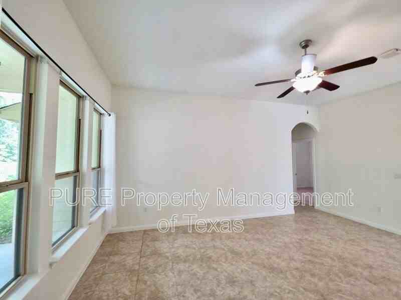 615 Linares Ln - Photo 5 of 30