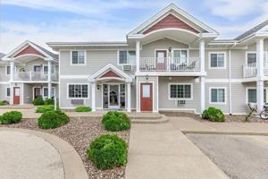 featured image of 1420 Green Bay St
