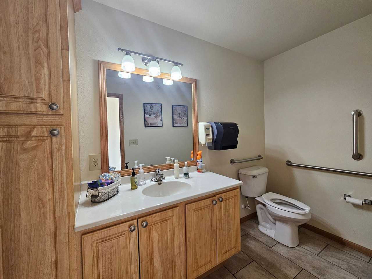Lost Ridge Apartments - Photo 7 of 39