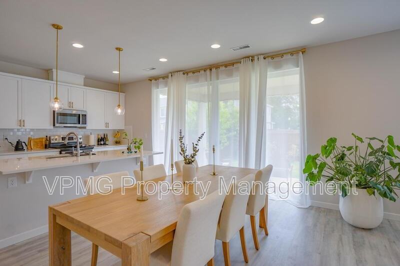 13513 Ne 116th St - Photo 6 of 29