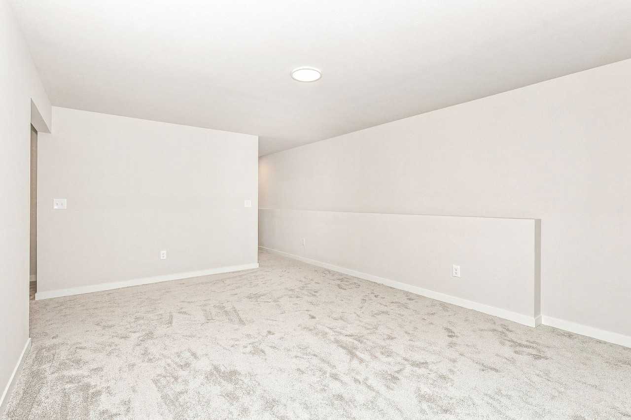342 Sherman St - Photo 5 of 30
