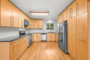 featured image of 1558 Greenbriar Blvd