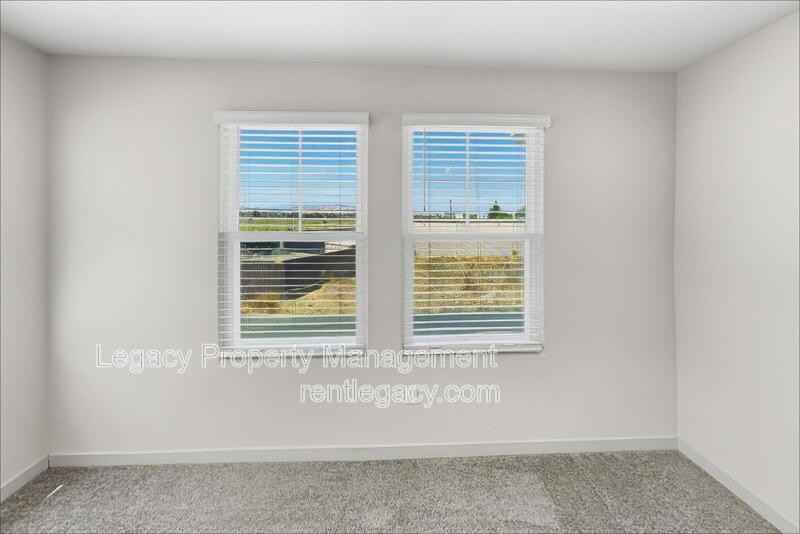 112 Seahorse St - Photo 6 of 21