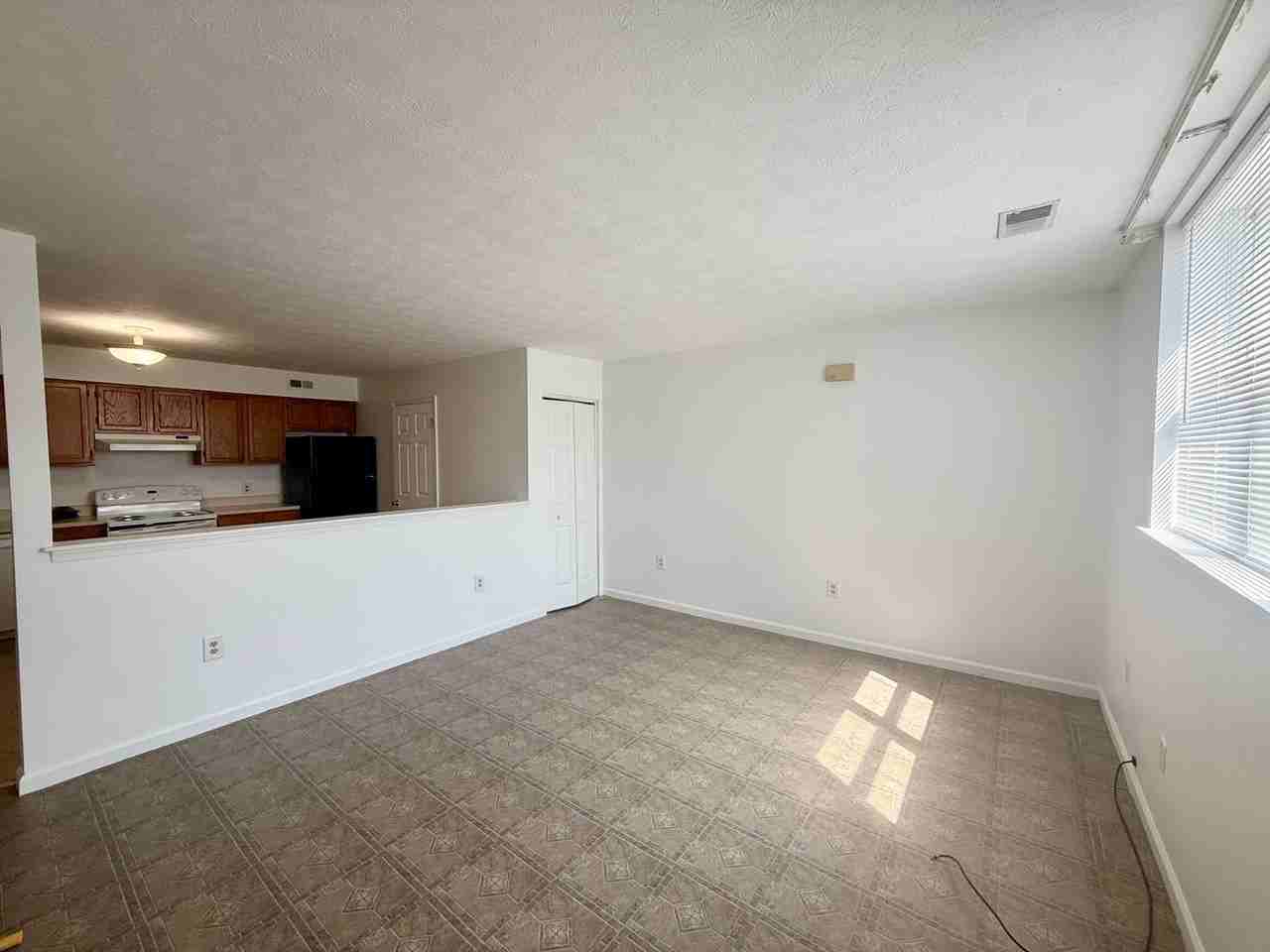 215 S Eaton Street - Photo 2 of 16
