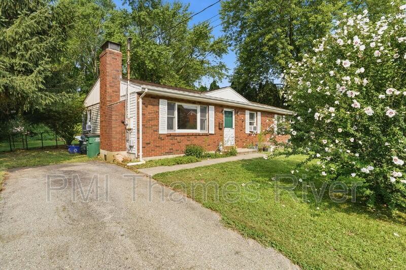 33 Lodus Ct - Photo 2 of 33
