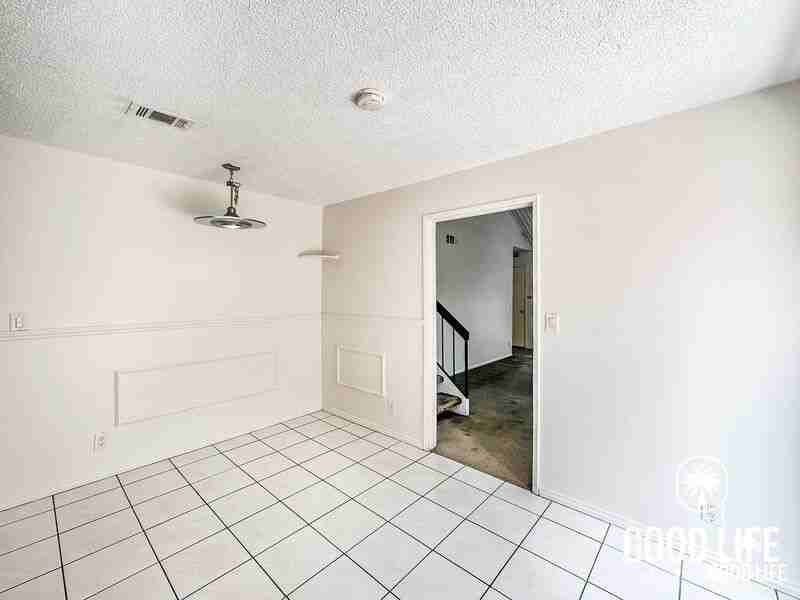 6747 Parkside Ave - Photo 4 of 19