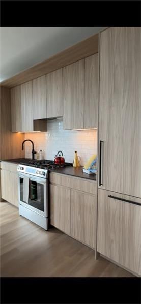 351 N May St #414 - Photo 7 of 13