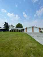 featured image of 302 W Northshore Dr