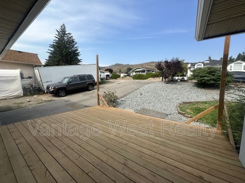3787 - Photo 3 of 28