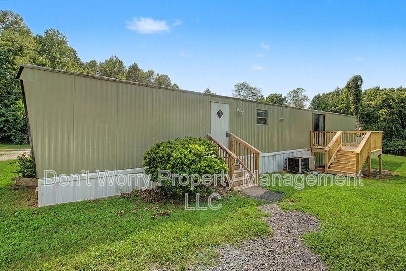 1086 Frye Rd - Photo 2 of 13