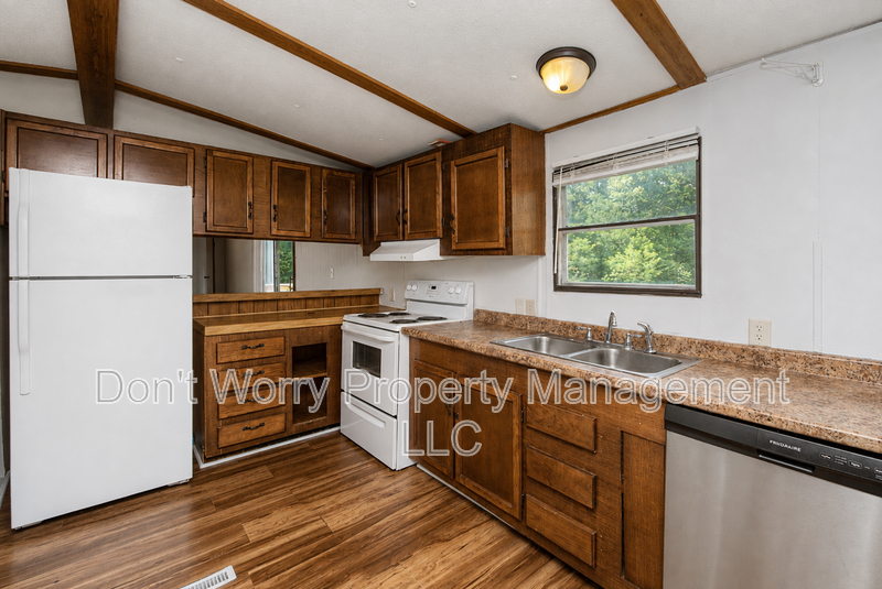 1086 Frye Rd - Photo 3 of 13
