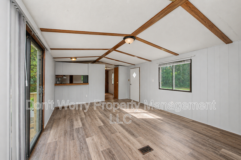 1086 Frye Rd - Photo 5 of 13