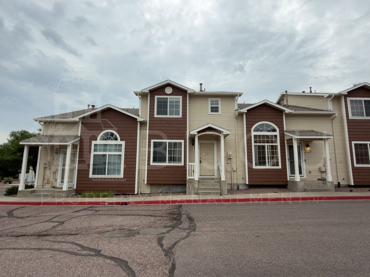 2533 Mesa Springs Vw - Photo 2 of 14