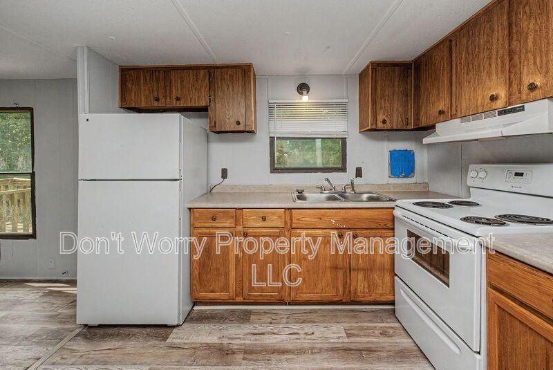 967 Frye Rd - Photo 4 of 10