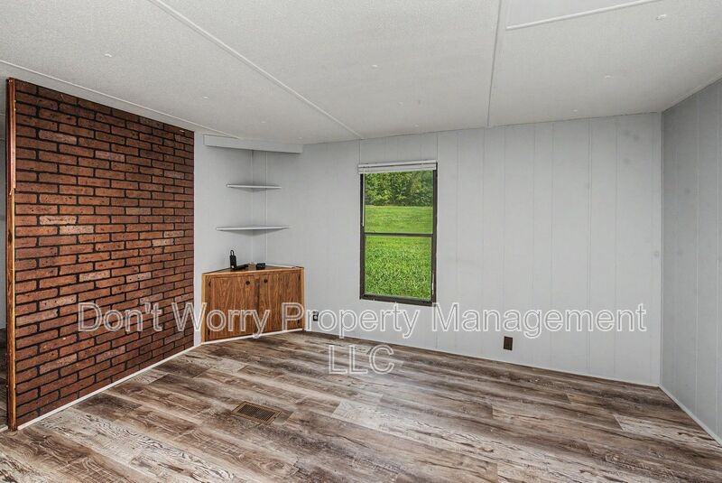 967 Frye Rd - Photo 5 of 10