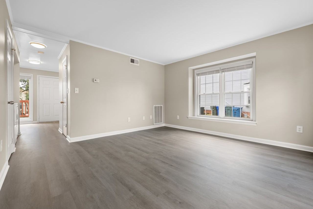 8 Hayti Ln - Photo 3 of 19