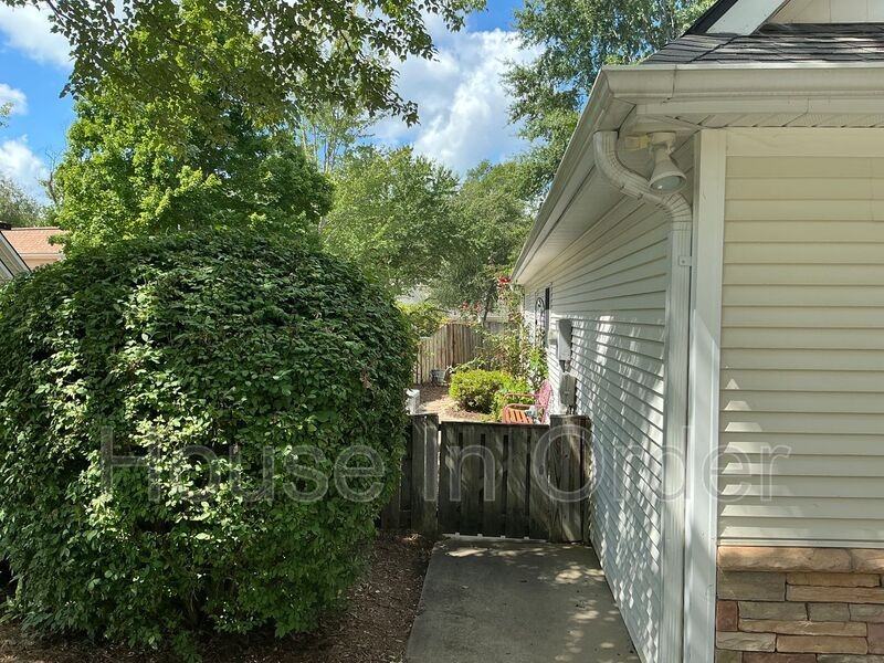 46 Honeycomb Cir - Photo 3 of 23