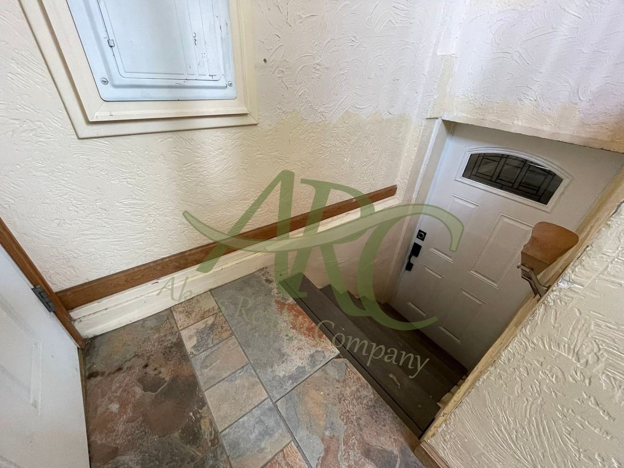 123 Van Buren St - Photo 3 of 15