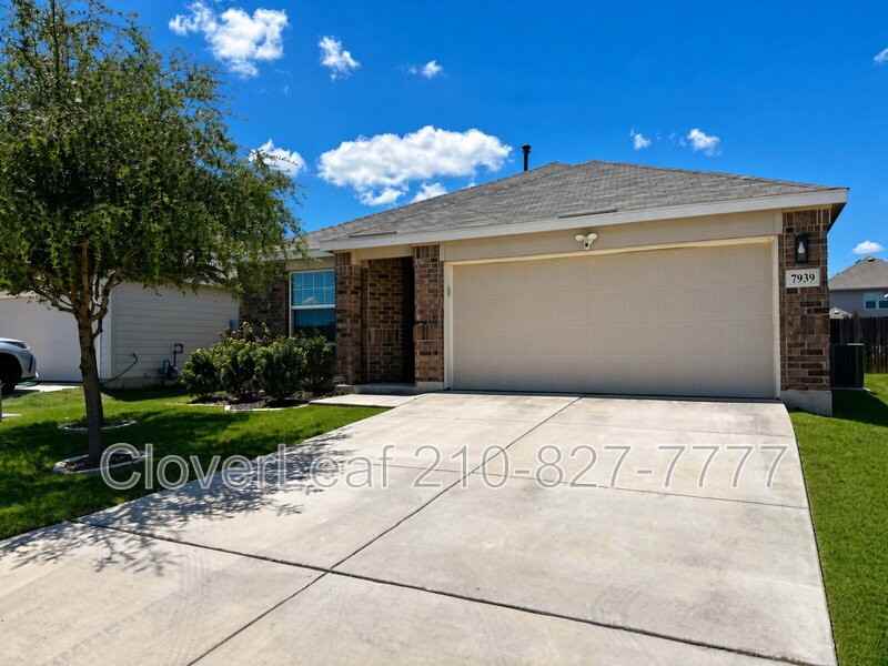 7939 Dovers Den - Photo 3 of 42
