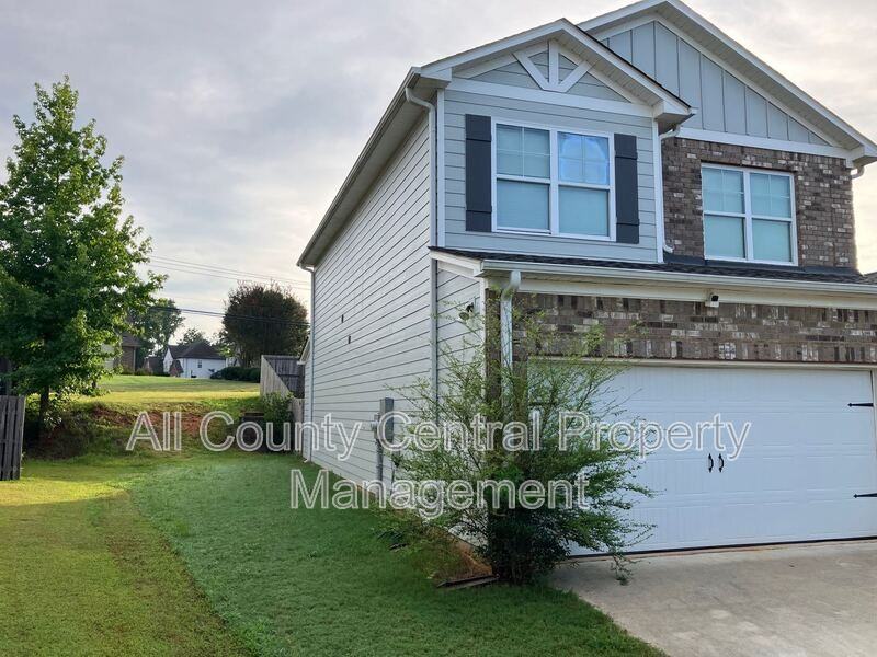 8209 Owen Park Dr - Photo 2 of 3