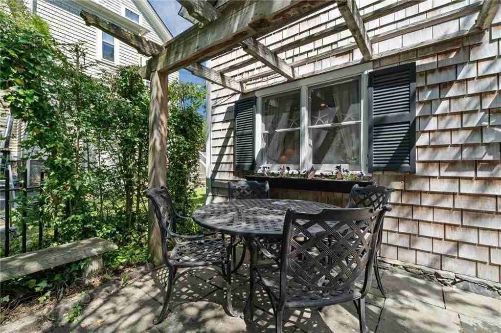 2 Lasalle Pl - Photo 2 of 21