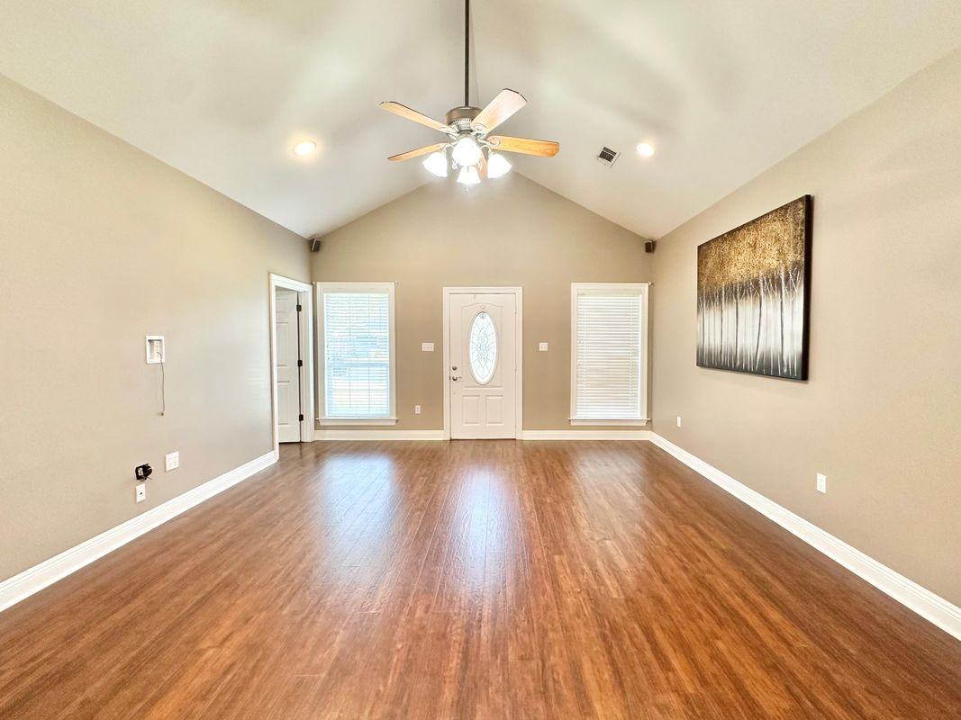 10211 Webb Rd - Photo 4 of 25