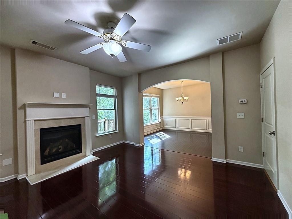 2573 Chimney Hill Pl - Photo 2 of 20