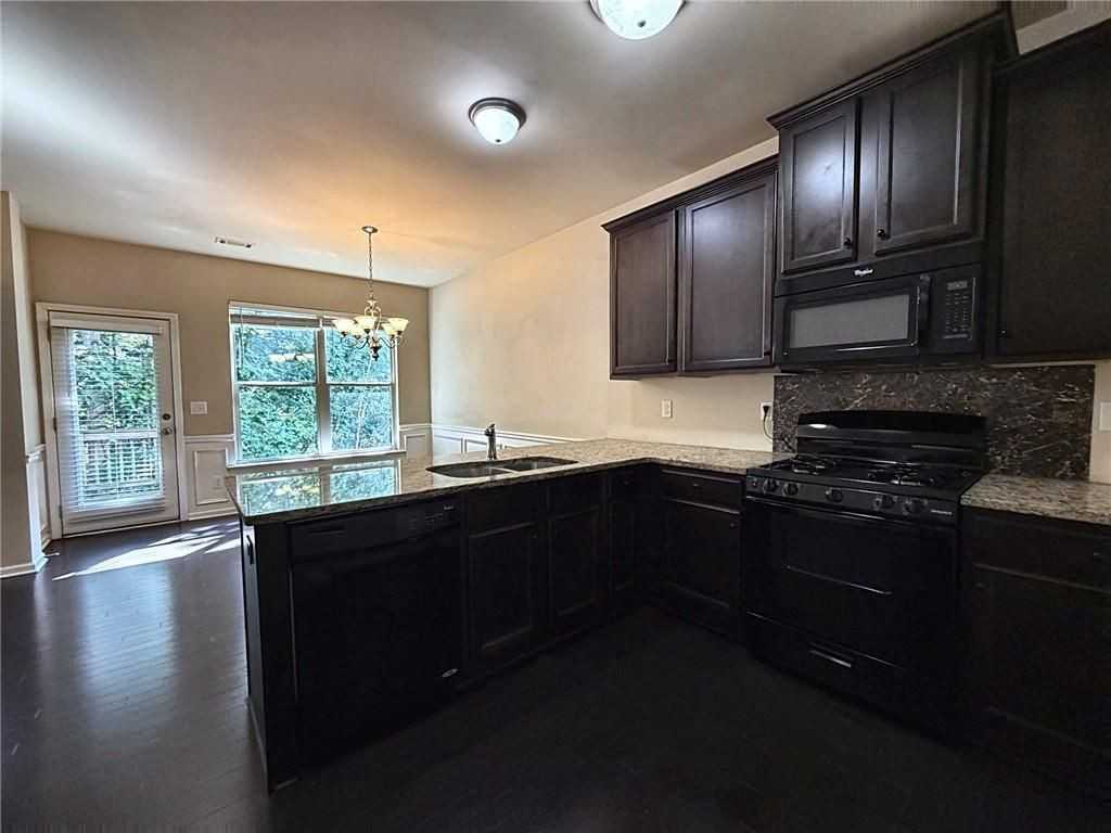 2573 Chimney Hill Pl - Photo 6 of 20